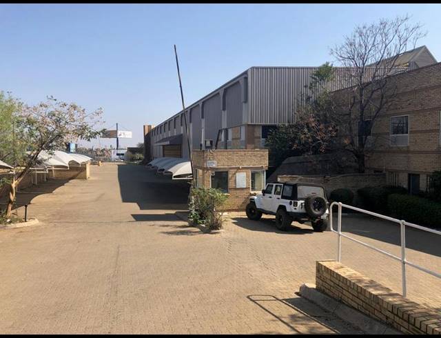 INDUSTRIAL PROPERTY TO RENT IN HALFWAY HOUSE